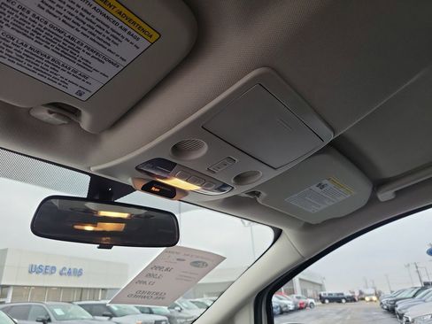 Certified 2021 Ford EcoSport SE image 30