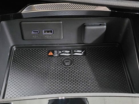 Used 2025 Buick Envision Sport Touring image 18