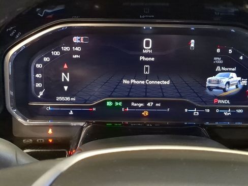 Used 2025 GMC Sierra 1500 SLT image 15