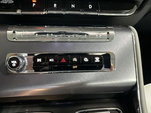 Used 2025 Lincoln Aviator AWD w/ Equipment Group 101A image 35