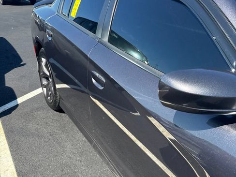 Used 2019 Dodge Charger R/T RWD image 5