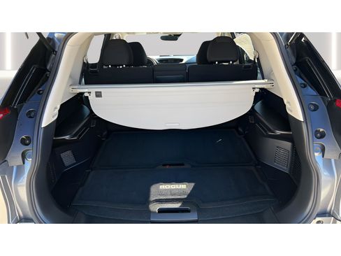 Used 2019 Nissan Rogue S w/ Special Edition Package image 18