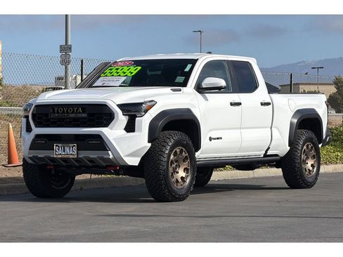 Certified 2025 Toyota Tacoma 4x4 Double Cab Hybrid image 8