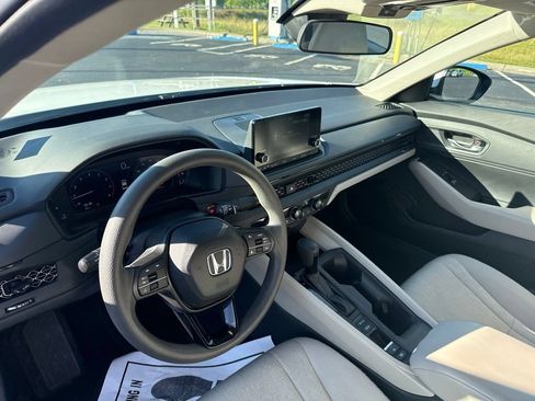 Used 2024 Honda Accord LX image 17