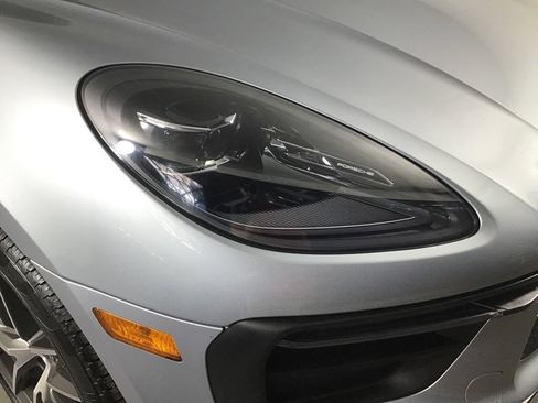 Certified 2026 Porsche Macan AWD/4WD image 15