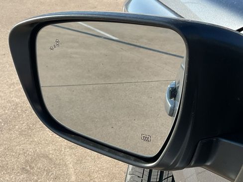 New 2026 Nissan Frontier SV image 10