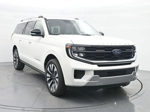 New 2026 Ford Expedition Max Platinum w/ Driver's Package image 4