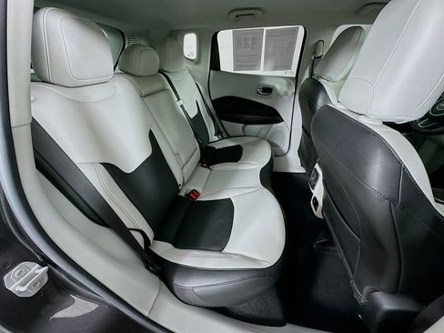 Certified 2021 Jeep Compass Limited AWD/4WD image 36