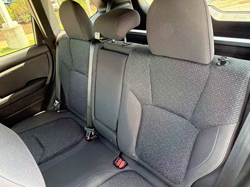 Used 2025 Subaru Forester Premium AWD/4WD image 34