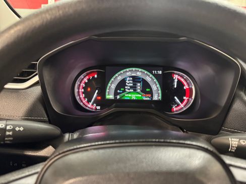 Used 2025 Toyota RAV4 XLE FWD image 10