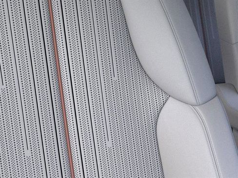 New 2026 Cadillac Vistiq Luxury w/ LPO, Floor Liner Package AWD/4WD image 21