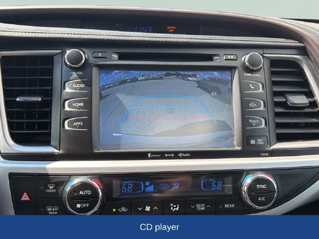 Used 2016 Toyota Highlander XLE AWD/4WD image 12