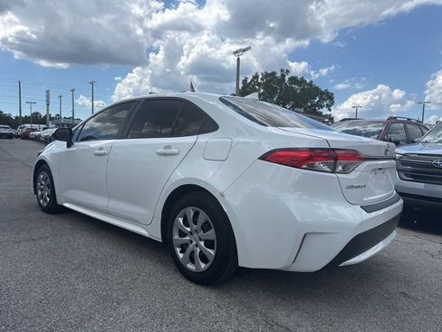 Used 2020 Toyota Corolla LE FWD image 4