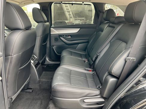 Used 2025 MAZDA CX-70 3.3 Turbo w/ Preferred Package image 35