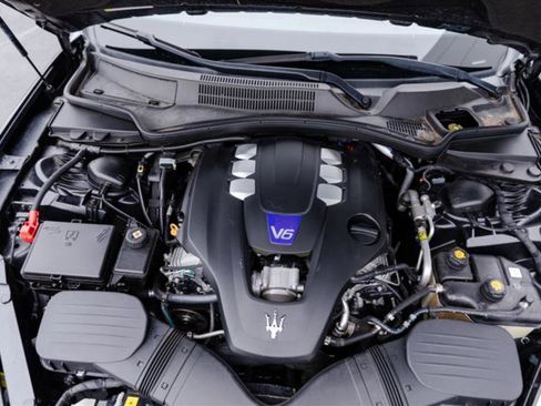 Used 2017 Maserati Quattroporte S GranSport Q4 image 48