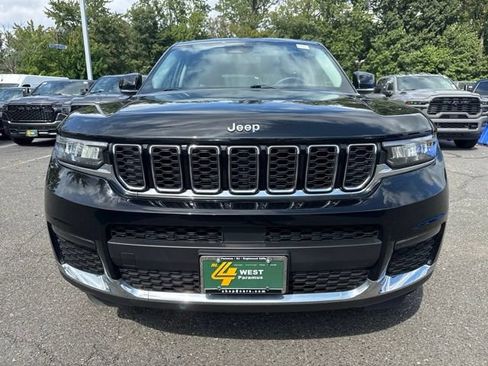 Used 2023 Jeep Grand Cherokee L Limited AWD/4WD image 2