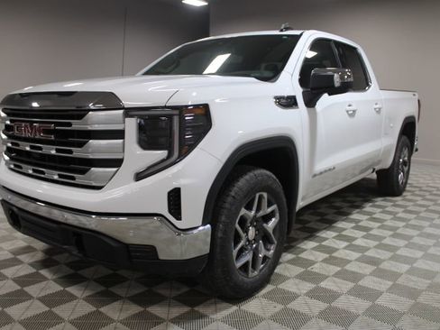 New 2026 GMC Sierra 1500 SLE w/ X31 Off-Road Package image 7