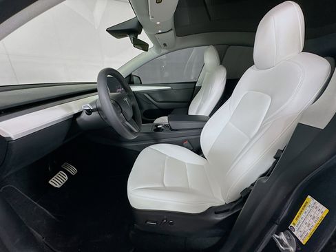 Used 2022 Tesla Model Y Performance AWD/4WD image 13