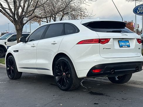 Used 2018 Jaguar F-PACE R-Sport image 6