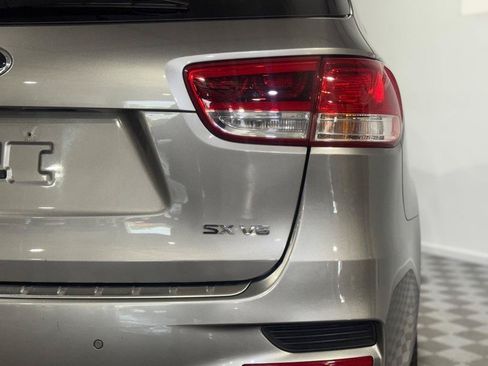 Used 2016 Kia Sorento SX AWD/4WD image 11