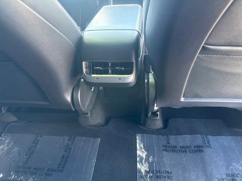 Used 2020 Tesla Model Y Long Range AWD/4WD image 23
