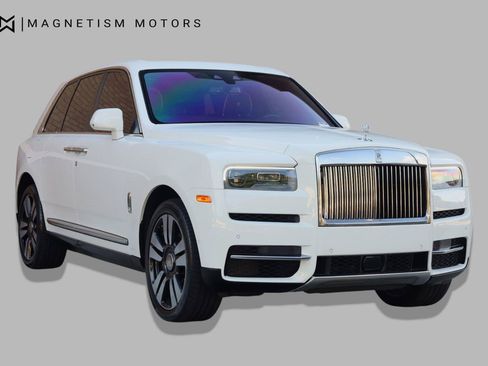 Used 2019 Rolls-Royce Cullinan AWD/4WD image 8