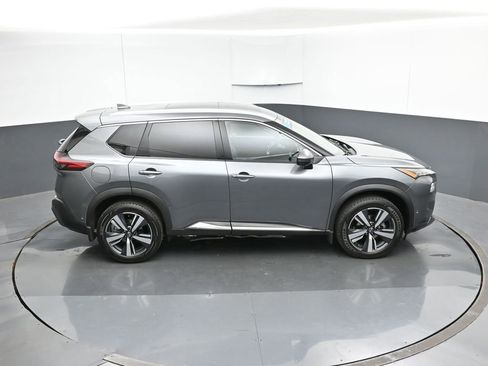 Used 2023 Nissan Rogue SL w/ SL Premium Package image 54