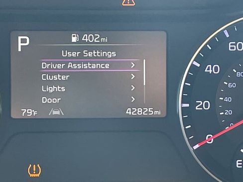 Used 2024 Kia Forte LXS image 9