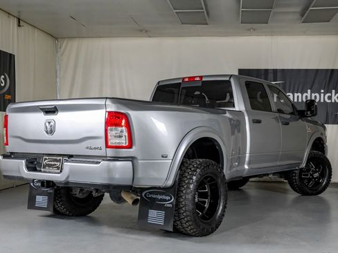 Used 2024 RAM 3500 Tradesman w/ Chrome Appearance Group image 9