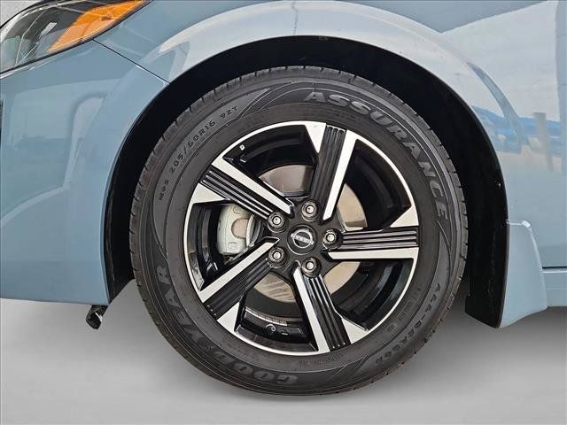 Used 2025 Nissan Sentra SV FWD image 23