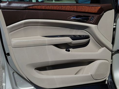 Used 2016 Cadillac SRX Performance w/ Driver Awareness Package FWD image 18