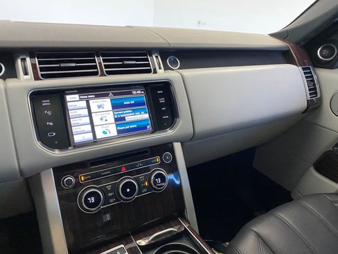 Used 2014 Land Rover Range Rover HSE image 26