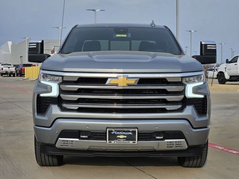 Used 2025 Chevrolet Silverado 1500 High Country w/ High Country Premium Package image 6