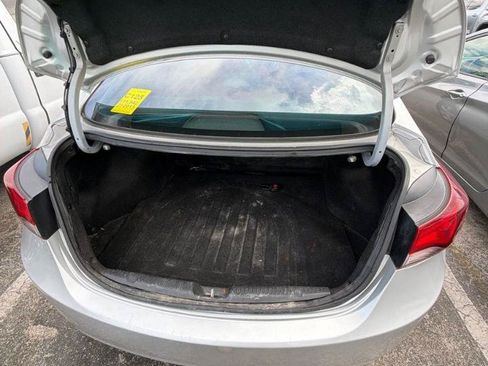 Used 2013 Hyundai Elantra GLS w/ Preferred Pkg FWD image 9