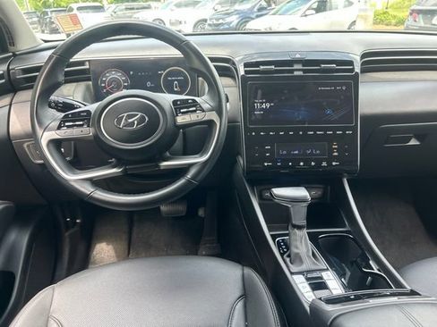 Certified 2024 Hyundai Tucson SEL w/ Convenience Package FWD image 8
