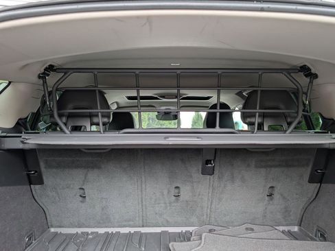 Used 2018 Volvo V60 T5 Cross Country Platinum image 15