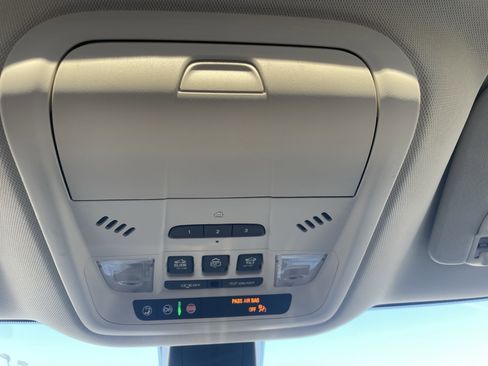 Used 2023 Buick Enclave Avenir w/ Trailering Package, 5000 lbs. AWD/4WD image 26