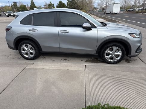 Used 2023 Honda HR-V LX image 4