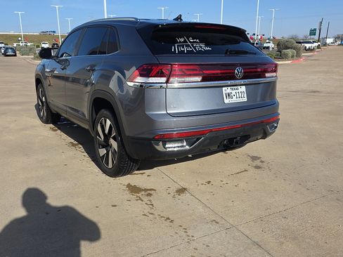 Used 2024 Volkswagen Atlas Cross Sport SE image 13