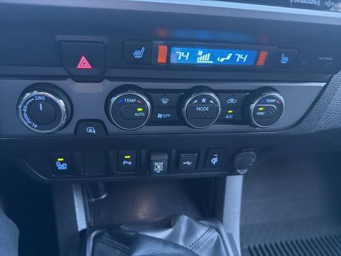 Used 2023 Toyota Tacoma 4x4 Double Cab image 23