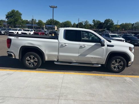 Used 2019 GMC Sierra 1500 SLE w/ SLE Value Package AWD/4WD image 5