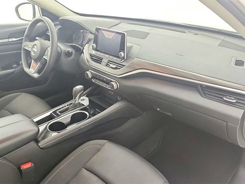 Used 2023 Nissan Altima 2.5 SV image 28