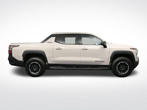 Used 2026 Chevrolet Silverado EV Trail Boss w/ Plus Package AWD/4WD image 6