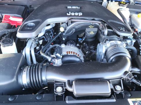 Used 2019 Jeep Wrangler Sport AWD/4WD image 15