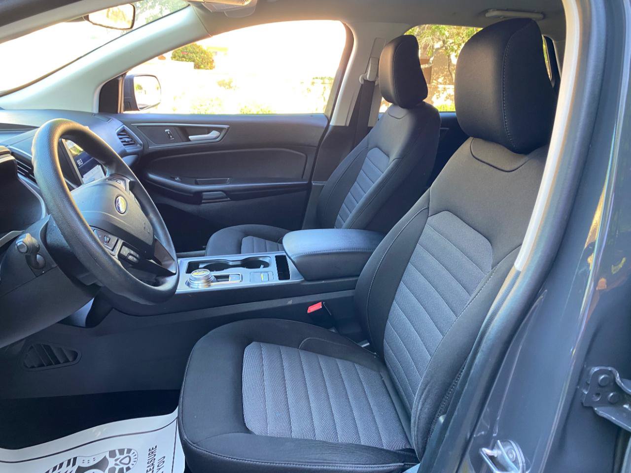 Used 2021 Ford Edge SE FWD image 28