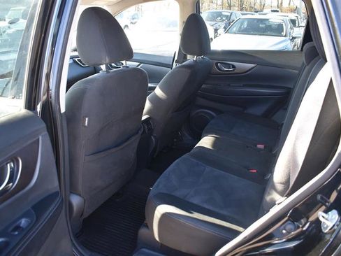 Used 2015 Nissan Rogue SV image 22