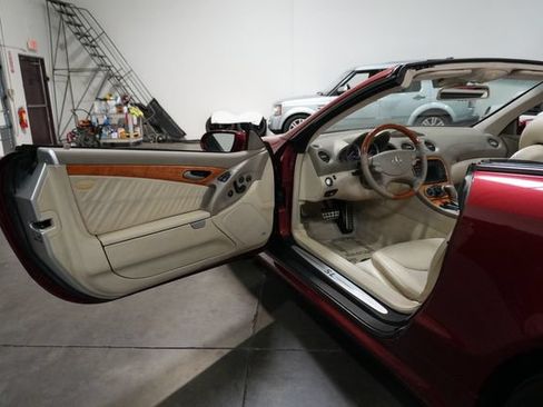 Used 2004 Mercedes-Benz SL 600 image 17