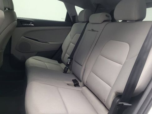 Used 2017 Hyundai Tucson SE image 18