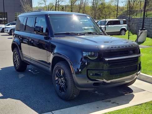 New 2026 Land Rover Defender 110 S AWD/4WD image 10