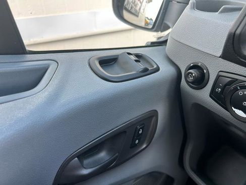 Used 2019 Ford Transit 250 148 High Roof RWD image 16